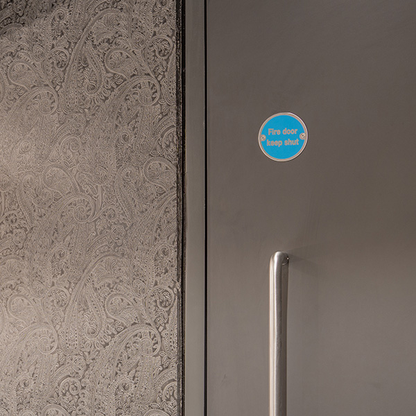 Shadbolt_Steins_Berlin_washroom_crop